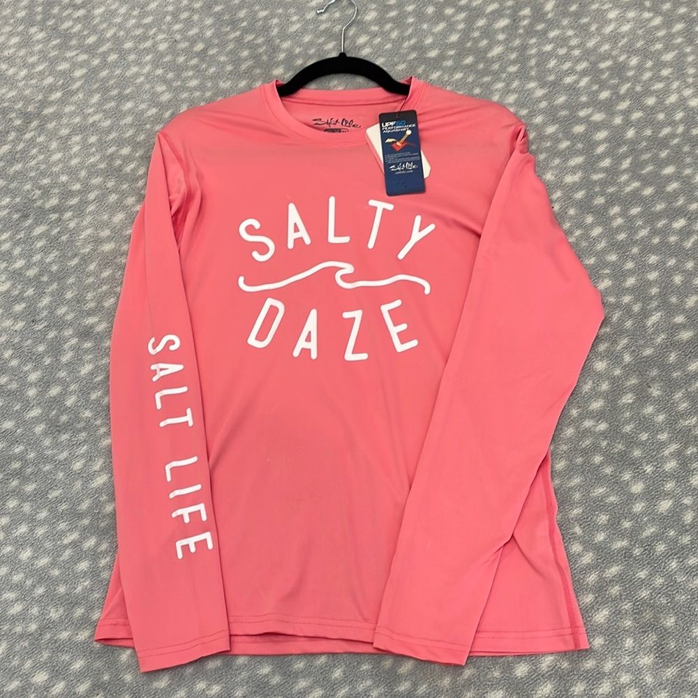 Salt life performance aquashirt. Medium